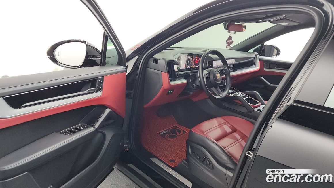 Porsche Cayenne 2024