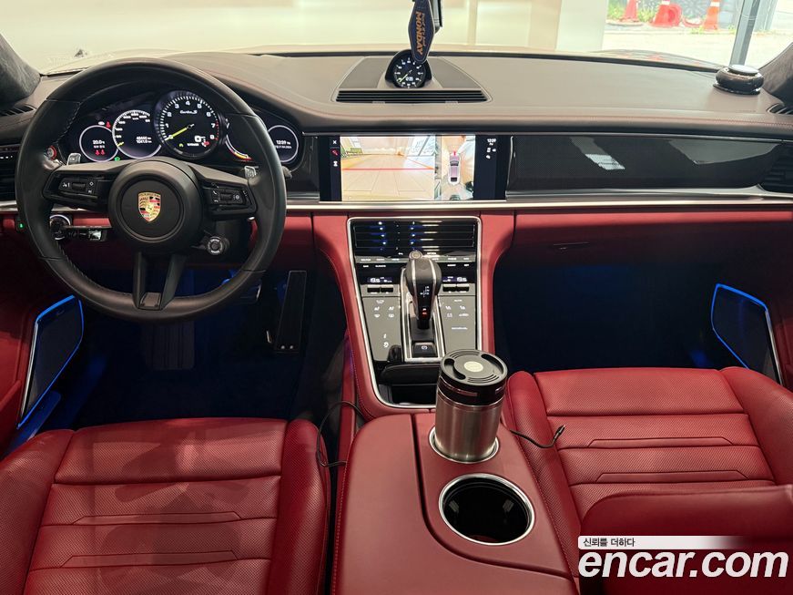 Porsche Panamera 2023