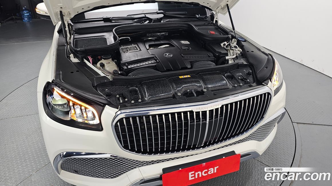 Mercedes-Benz GLS-Class 2023