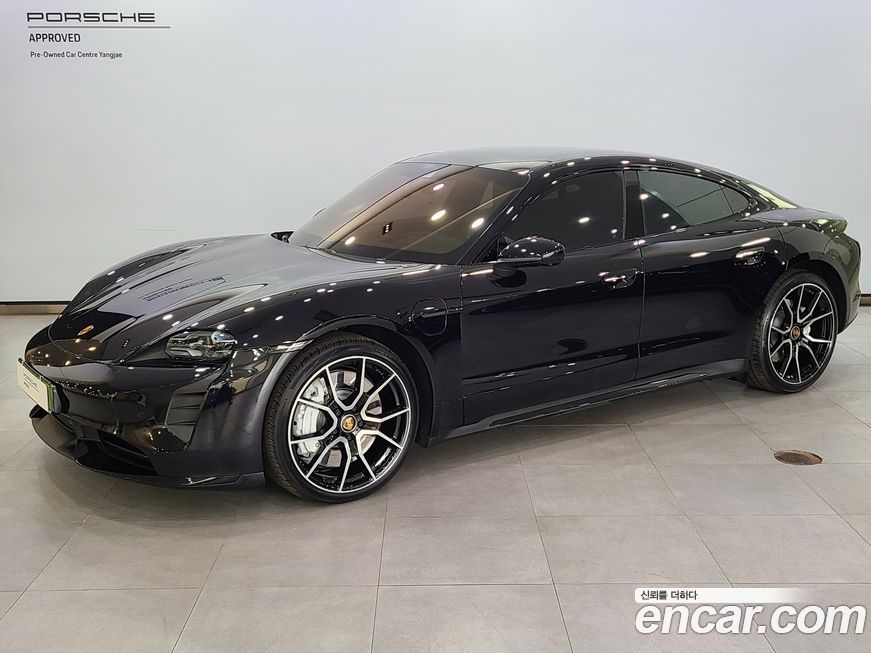 Porsche Taycan 2024