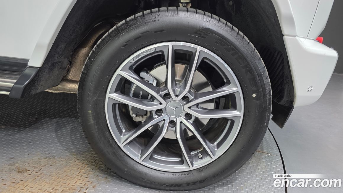 Mercedes-Benz G-Class 2025