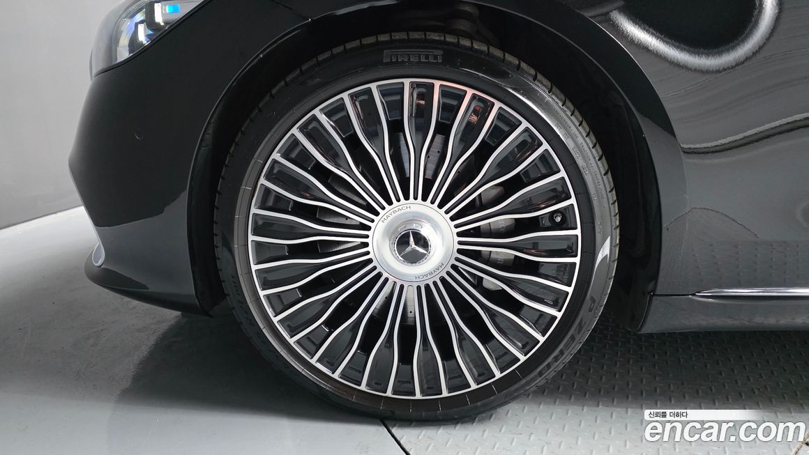 Mercedes-Benz S-Class 2023