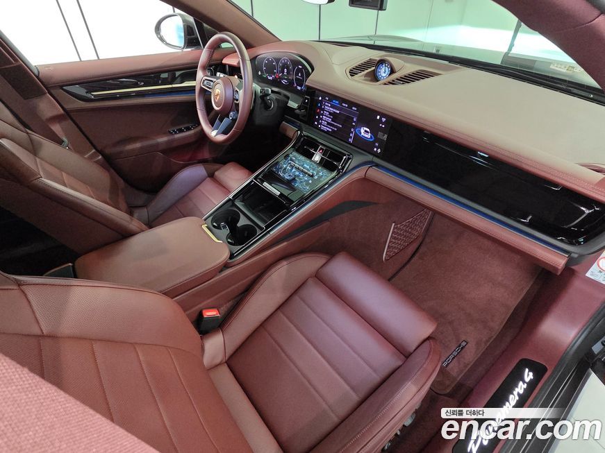 Porsche Panamera 2025