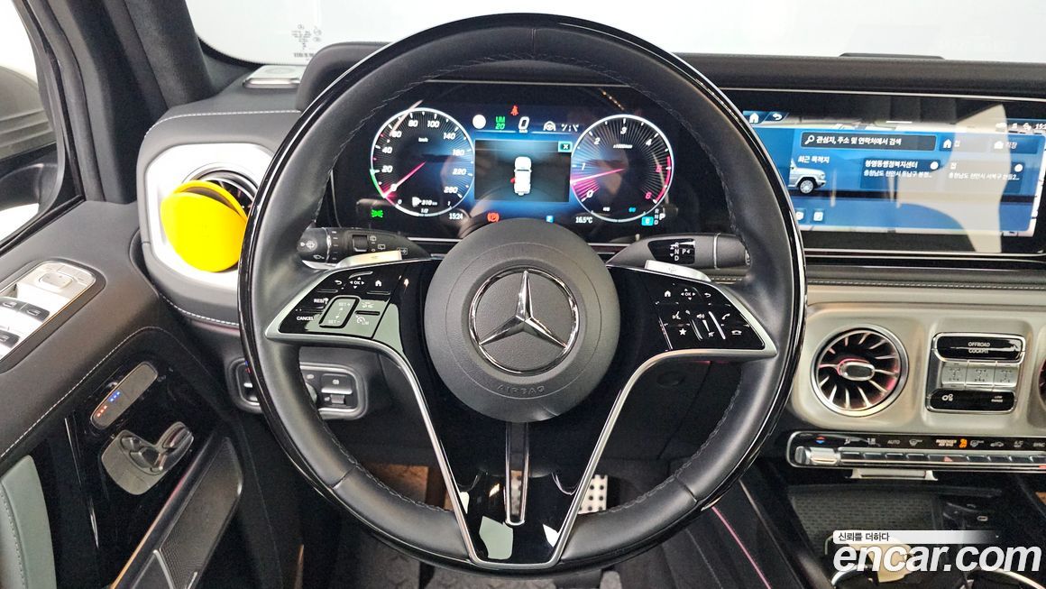 Mercedes-Benz G-Class 2025