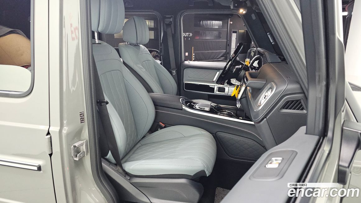 Mercedes-Benz G-Class 2025