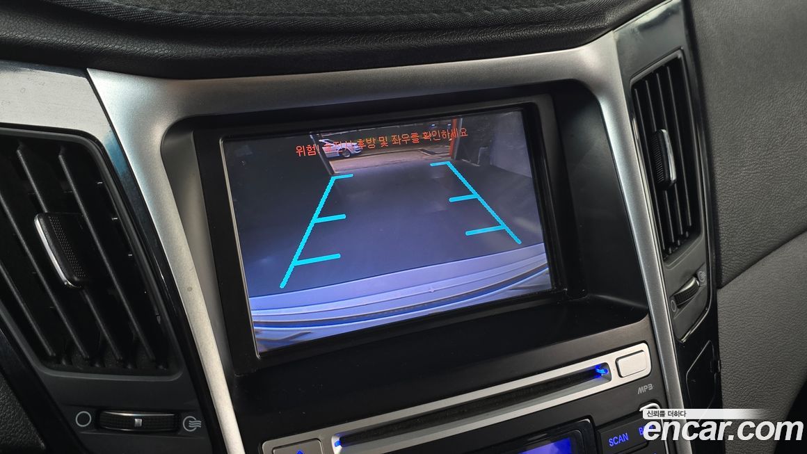 Hyundai Sonata 2011