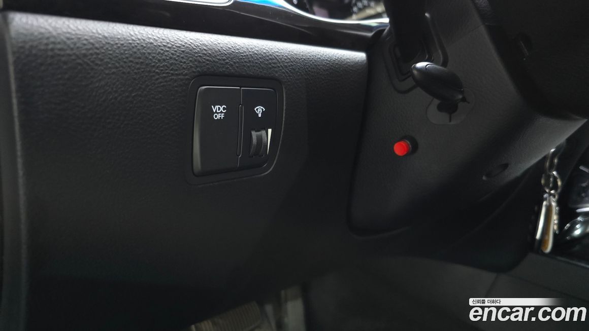 Hyundai Genesis 2012