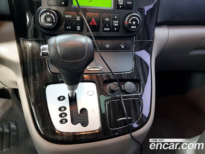 Kia Canival 2012