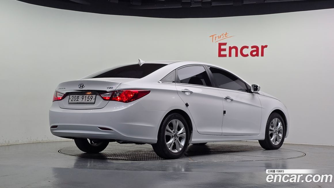 Hyundai Sonata 2010