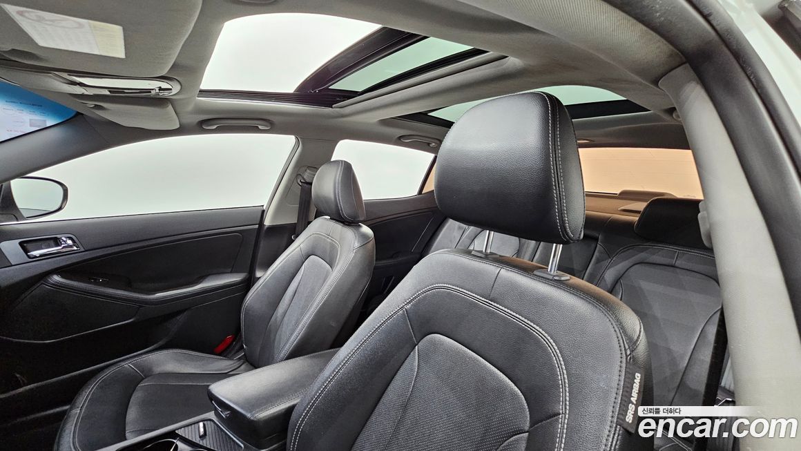 Kia K5 2011