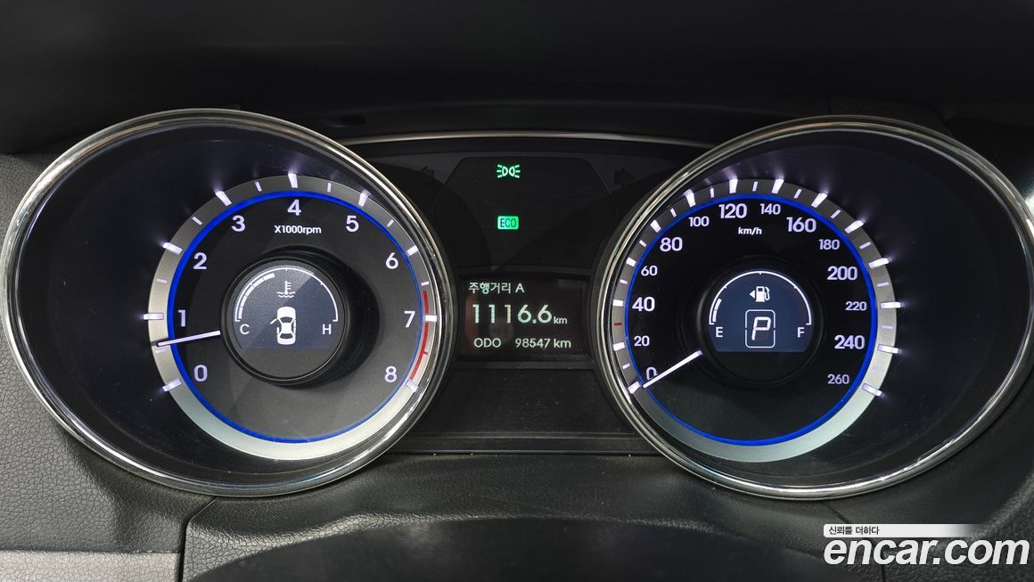 Hyundai Sonata 2011