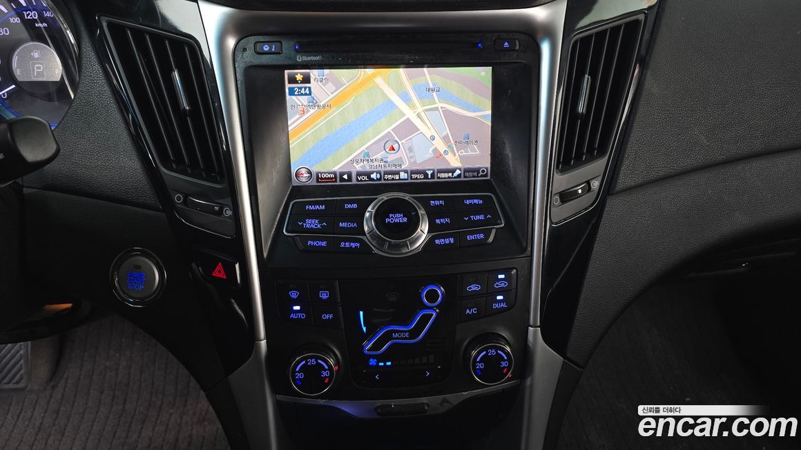 Hyundai Sonata 2010