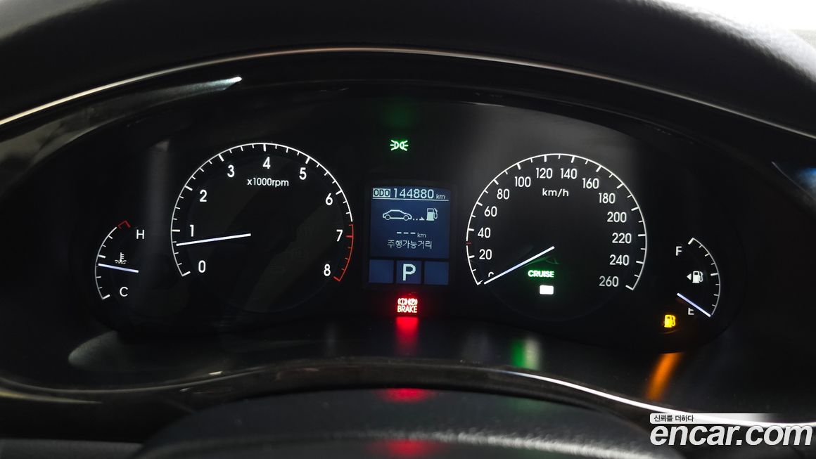 Hyundai Genesis 2012