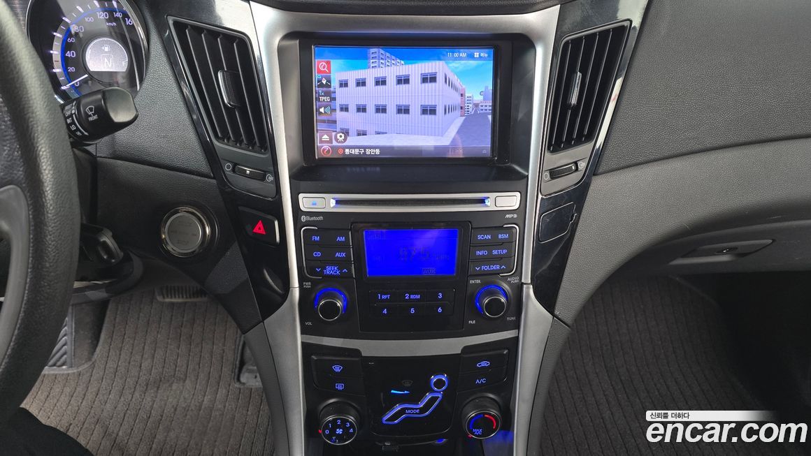Hyundai Sonata 2011