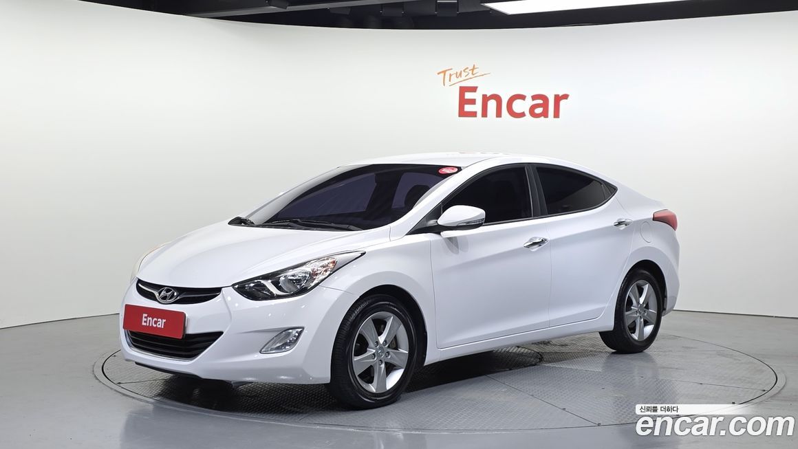 Hyundai AVANTE 2012