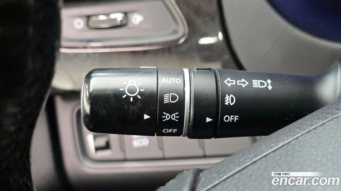 Hyundai Grandeur 2012