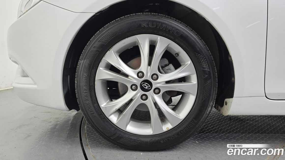 Hyundai Sonata 2010