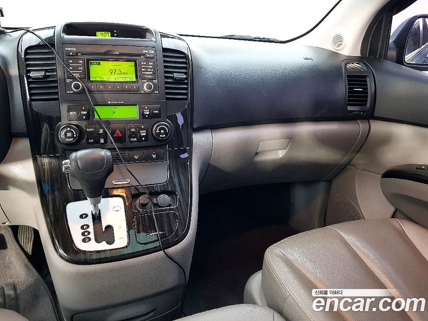 Kia Canival 2012