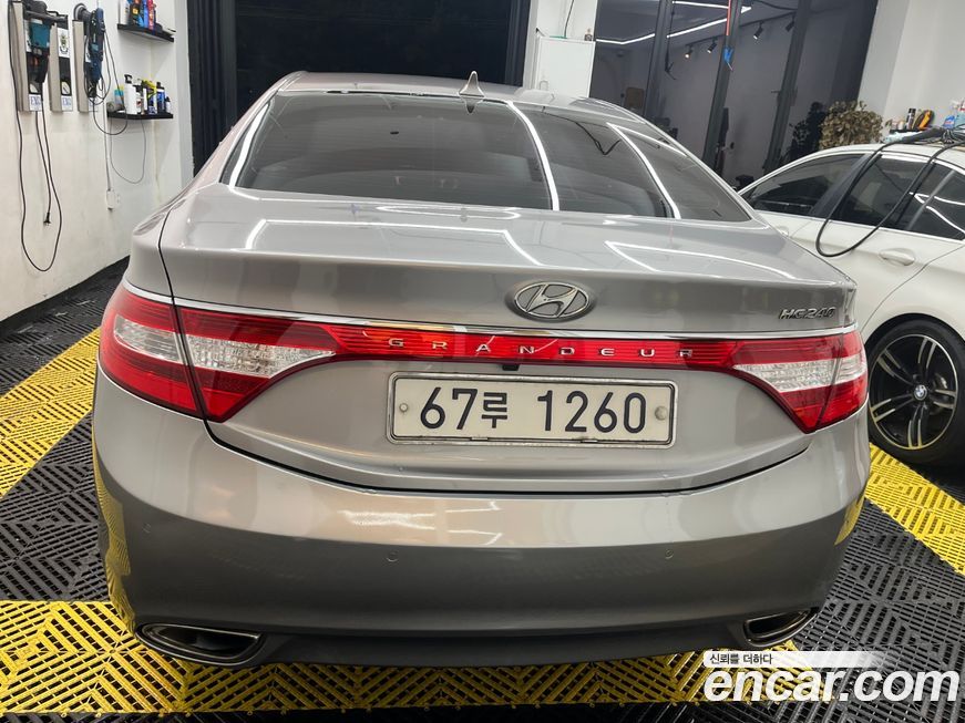 Hyundai Grandeur 2011