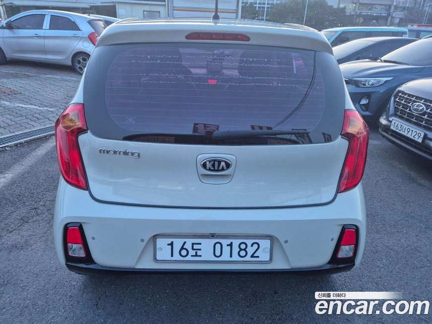 Kia morning 2016