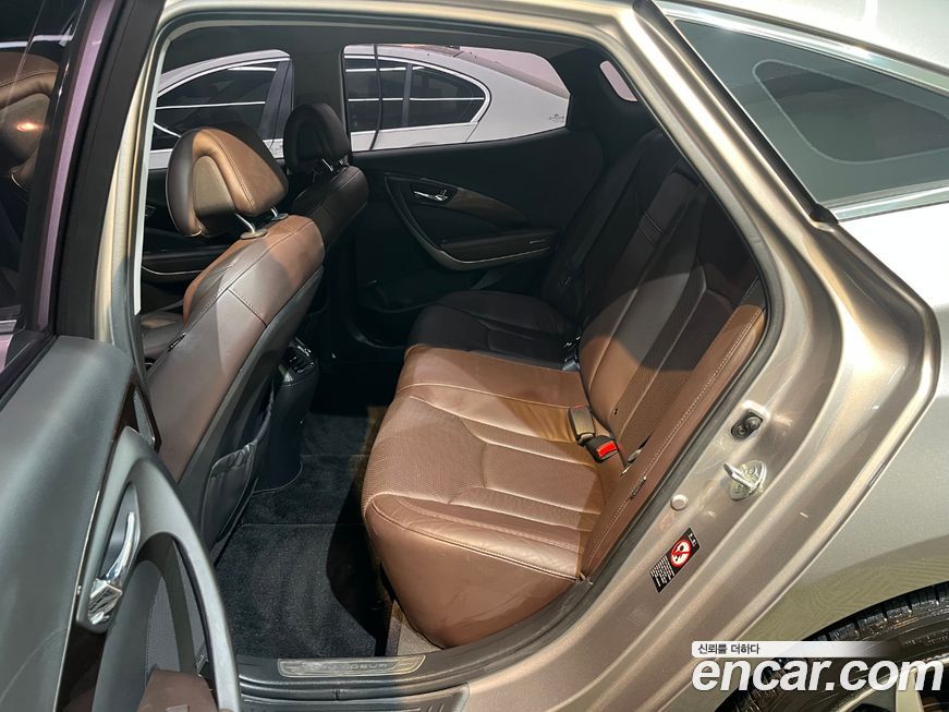 Hyundai Grandeur 2011