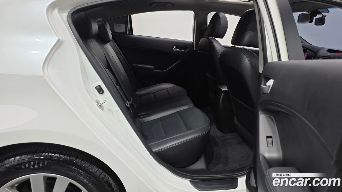 Kia K3 2013