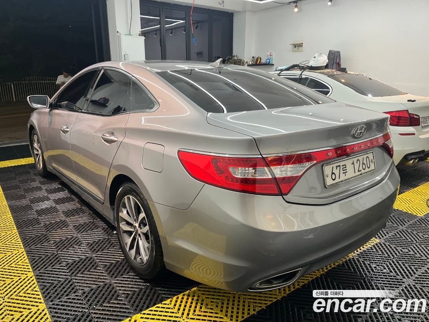 Hyundai Grandeur 2011