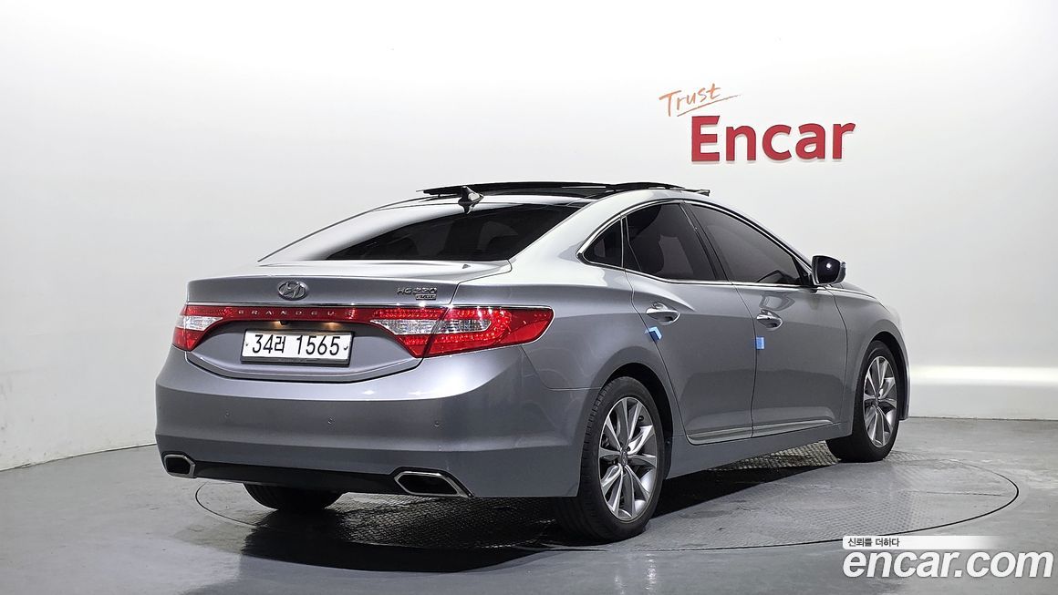 Hyundai Grandeur 2015