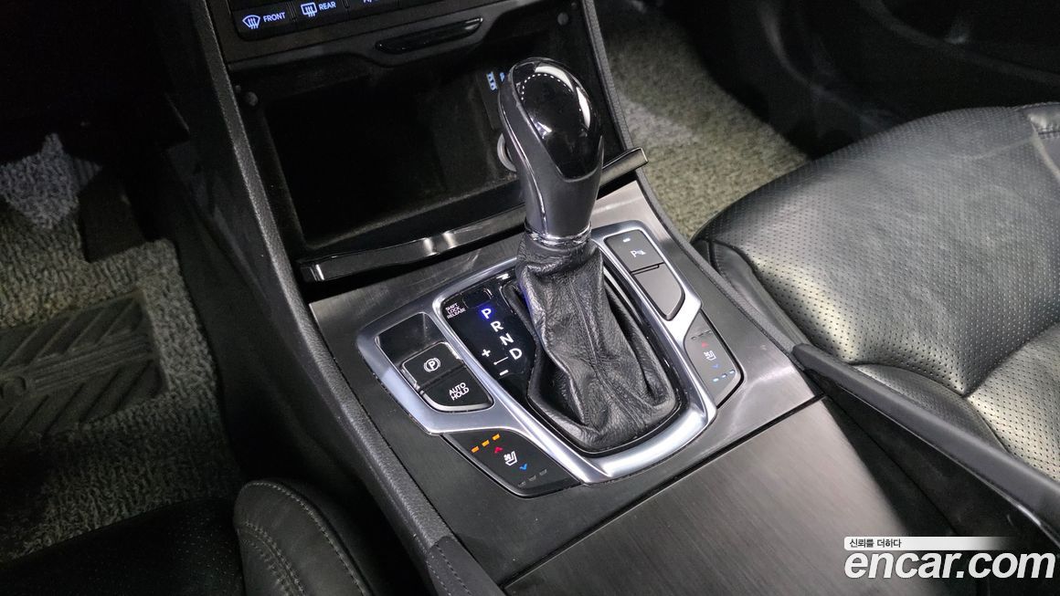 Hyundai Grandeur 2015