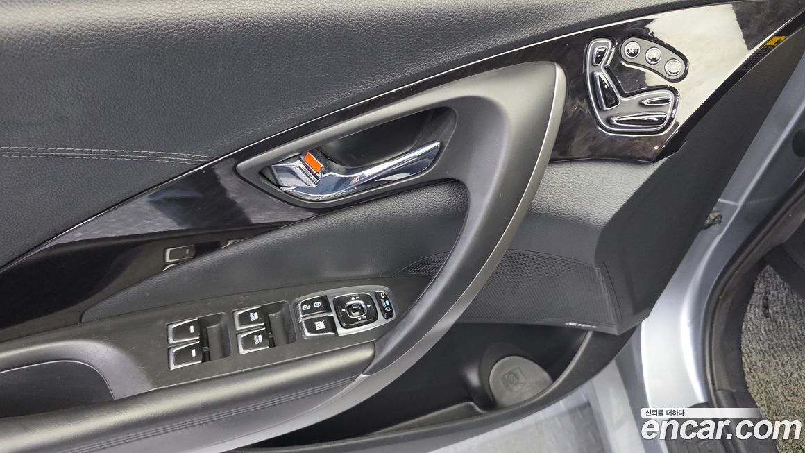 Hyundai Grandeur 2015