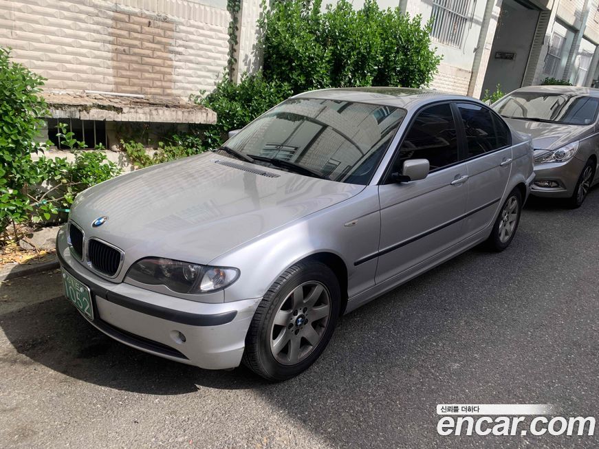 BMW 3-Series 2004