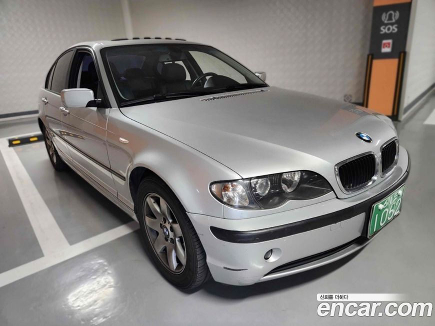 BMW 3-Series 2004