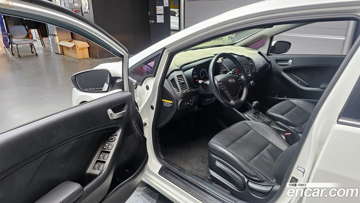 Kia K3 2015