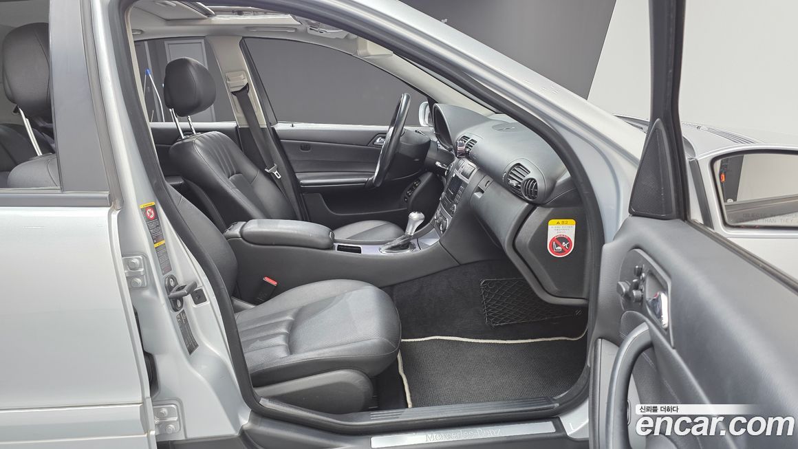 Mercedes-Benz C-Class 2007