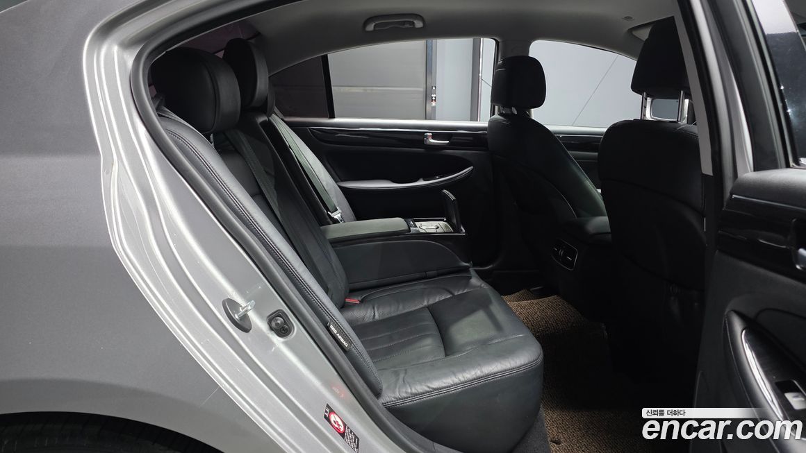 Hyundai Genesis 2012