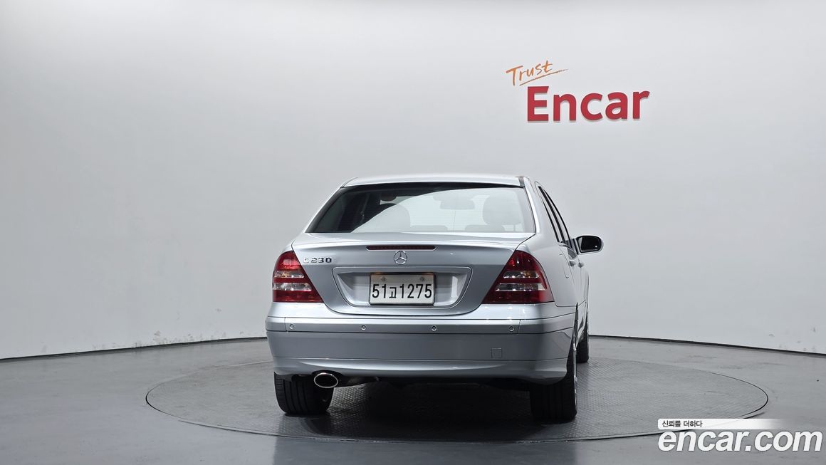 Mercedes-Benz C-Class 2007