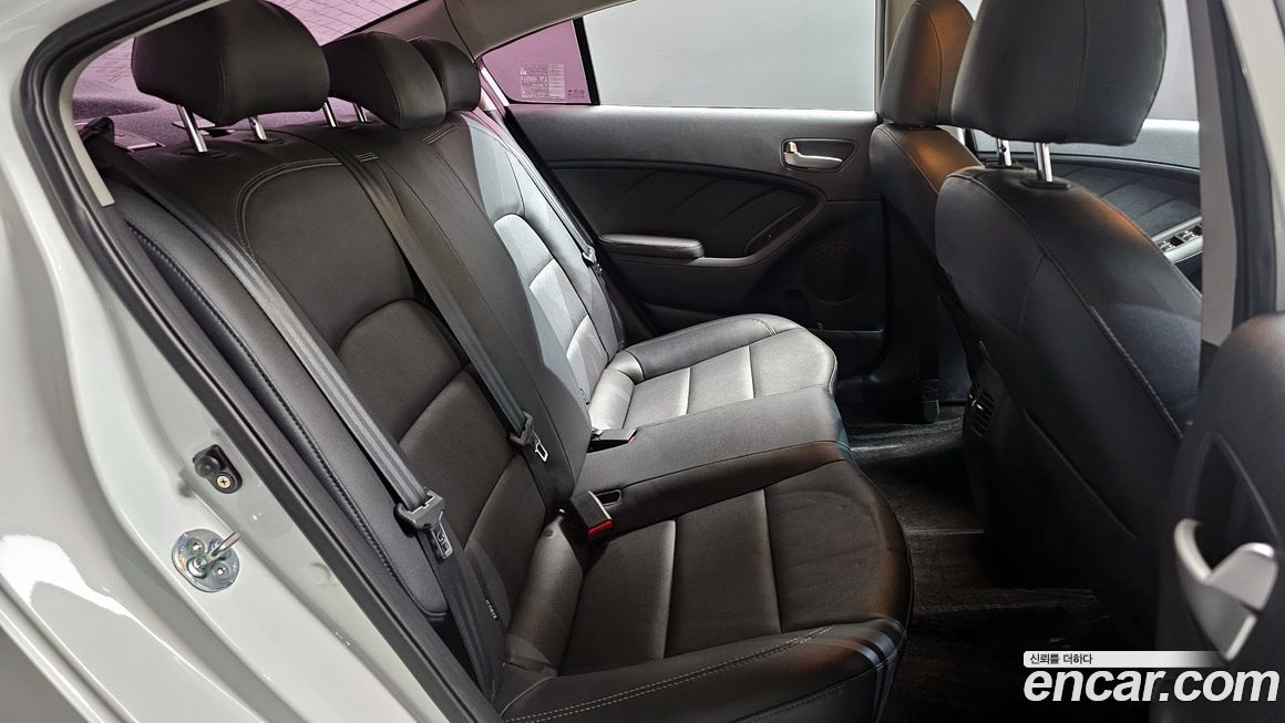 Kia K3 2015