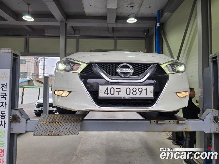 Nissan Maxima 2016