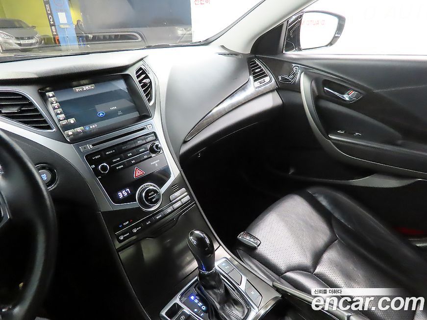 Hyundai Grandeur 2016