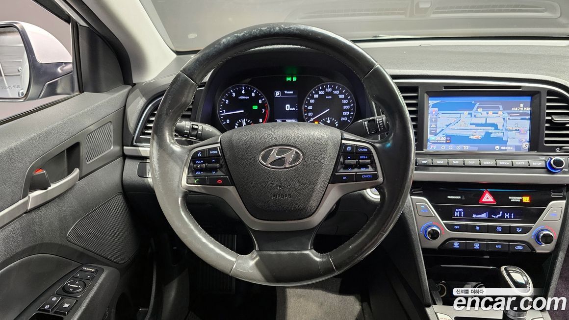 Hyundai AVANTE 2016