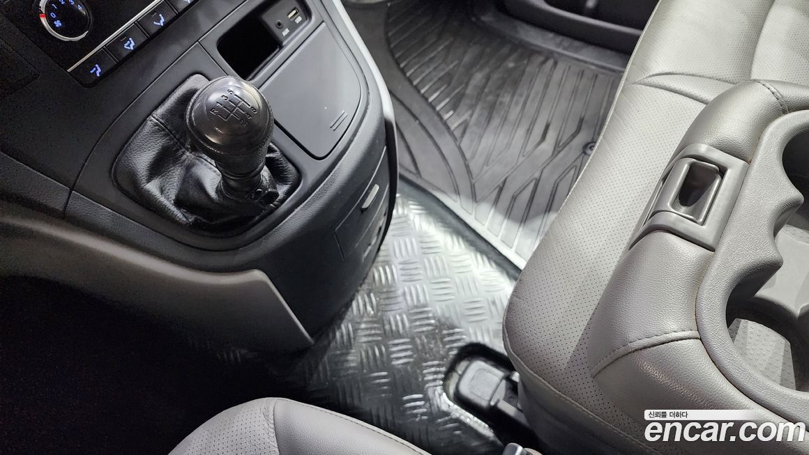 Hyundai Starex 2017
