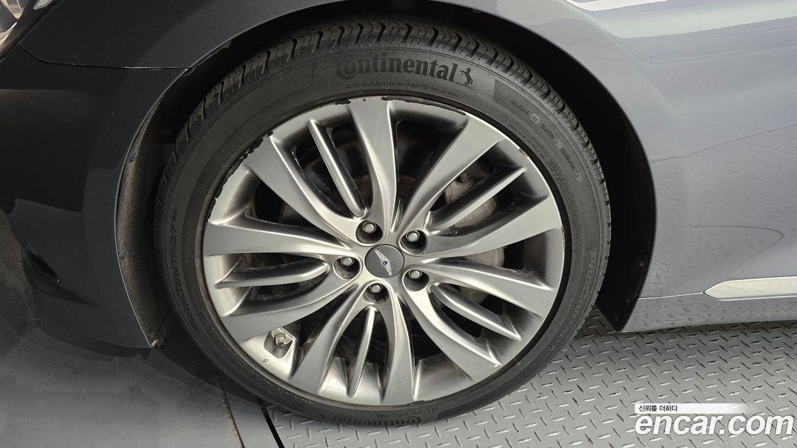 Hyundai Genesis 2016