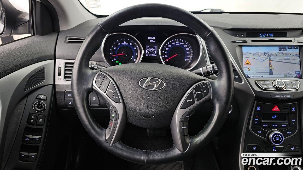 Hyundai AVANTE 2016
