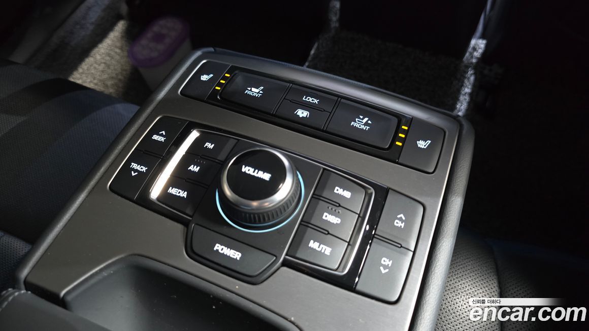 Hyundai Genesis 2016