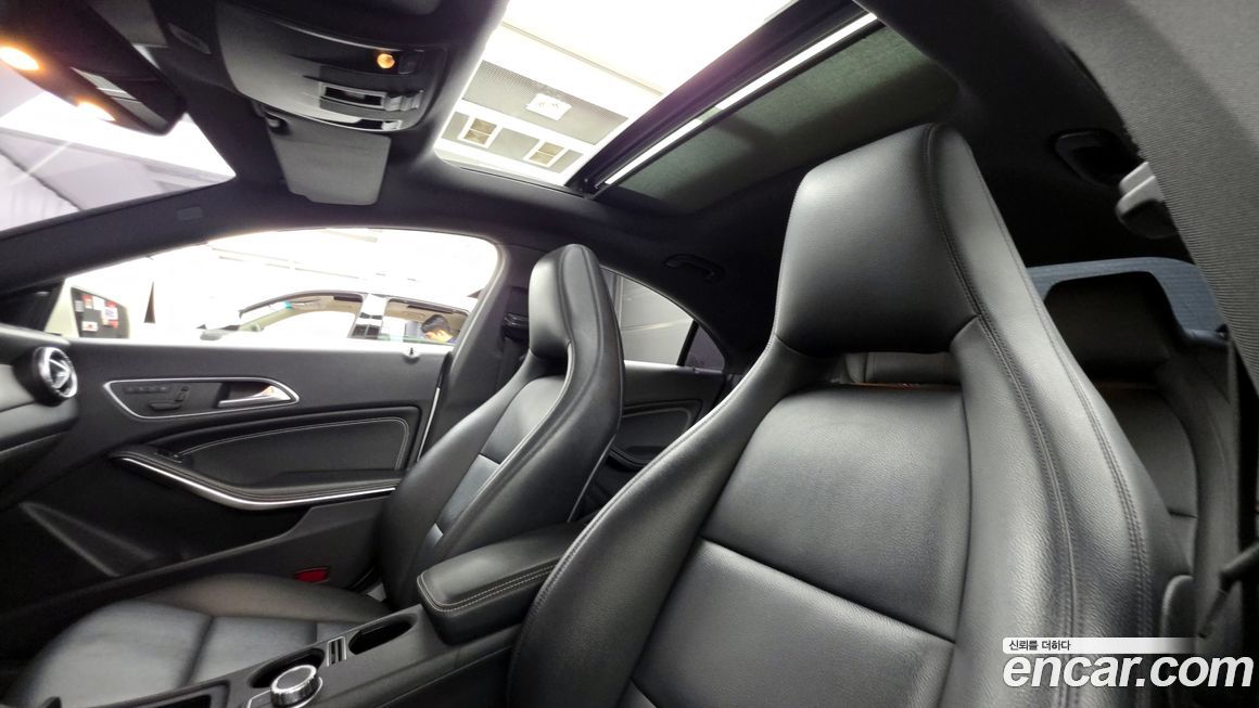 Mercedes-Benz CLA-Class 2015