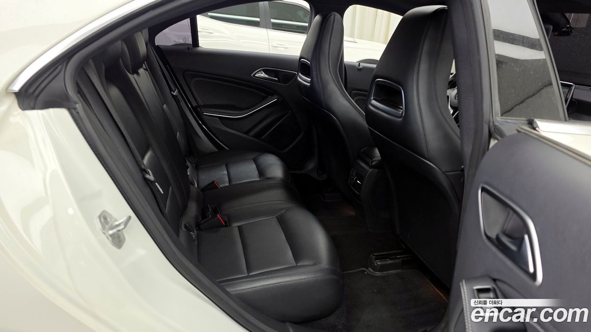 Mercedes-Benz CLA-Class 2015