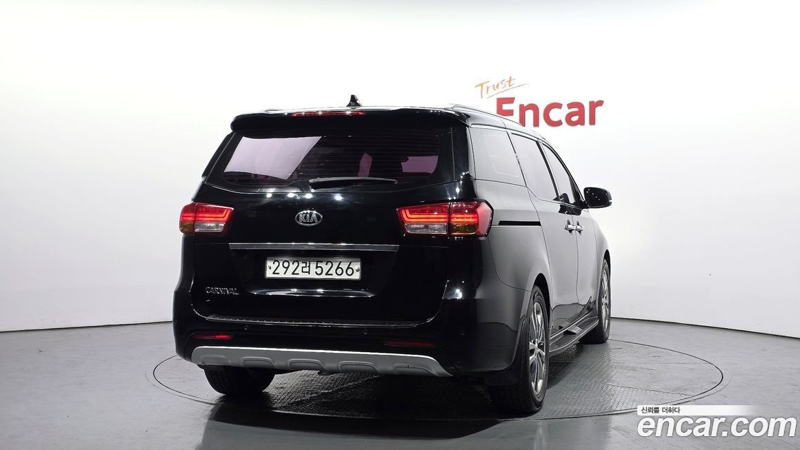 Kia Canival 2018