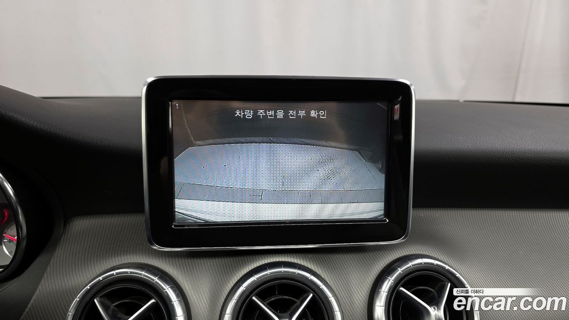 Mercedes-Benz CLA-Class 2015
