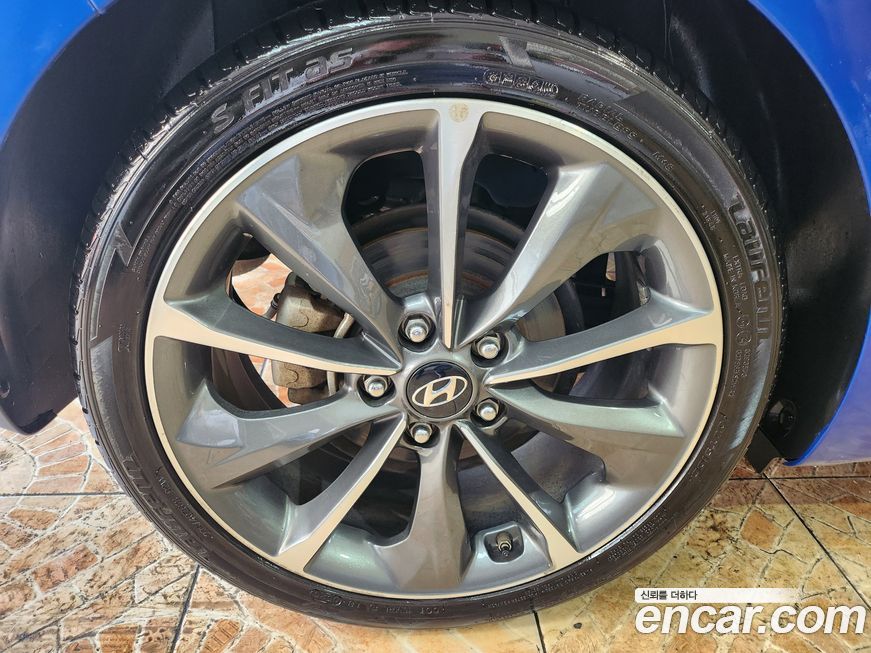 Hyundai Veloster 2019