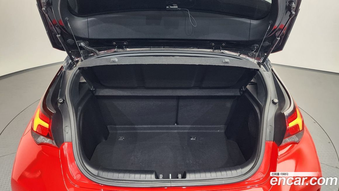 Hyundai Veloster 2018